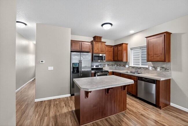 Foto del edificio - 2550 Carson Loop