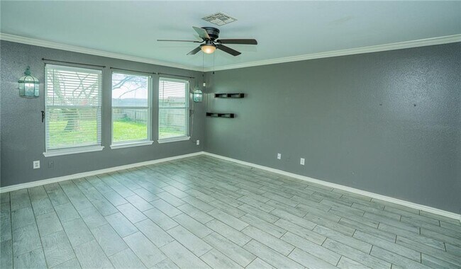 Building Photo - 2402 Mystic Star Dr