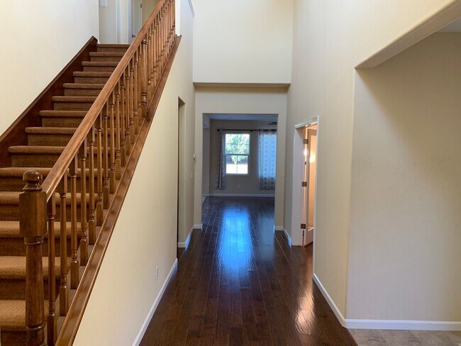 Foto del edificio - Beautiful 5 Bedroom, 3.5 Bath Mountain House Home W/ Office
