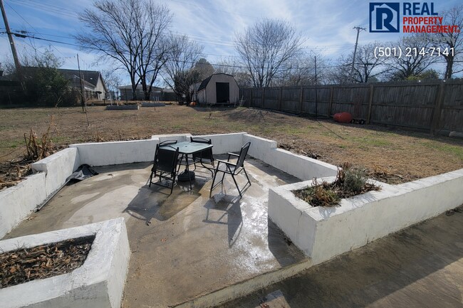 Foto del edificio - 130 Sheridan Rd