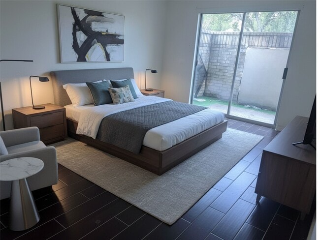 Foto del edificio - 6500 Sands Point Dr