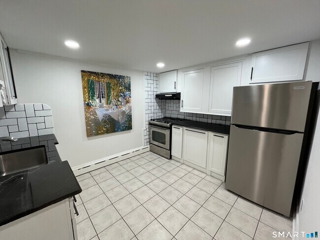 Building Photo - 120 Lexington Ave