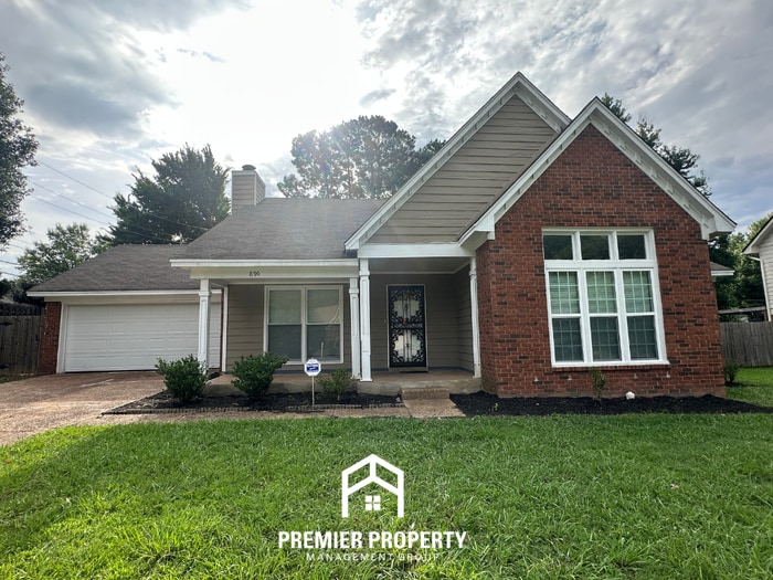 Spacious 4BR/2BA Cordova Home | 1,967 Sq Ft, Brick Fireplace & 2-Car Garage - Spacious 4BR/2BA Cordova Home | 1,967 Sq Ft, Brick Fireplace & 2-Car Garage