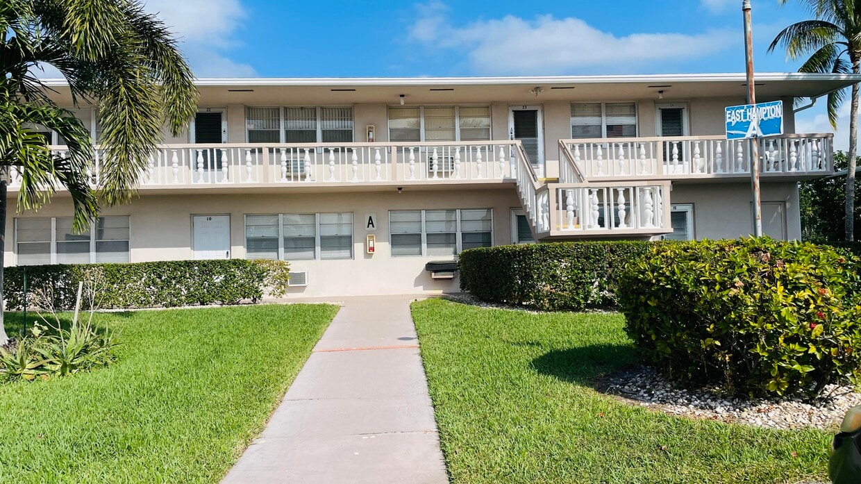 Primary Photo - 23 Easthampton A