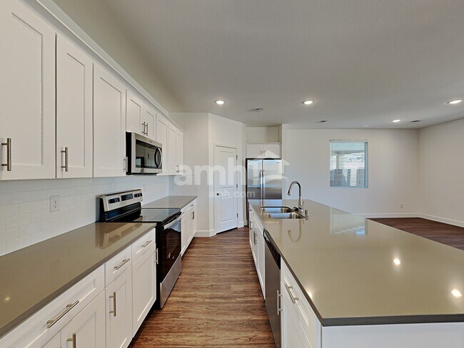 Foto del edificio - 5717 Morgans Mile Street