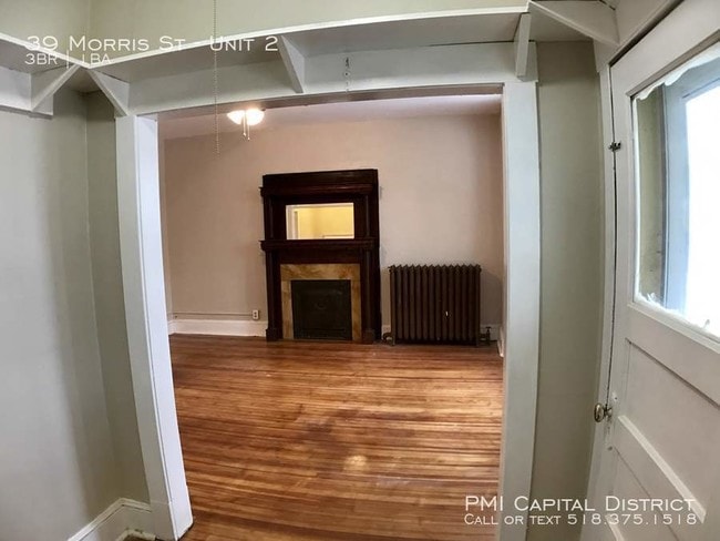 Building Photo - 39 Morris St