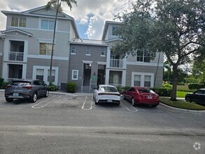 Building Photo - 1011 Shoma Dr