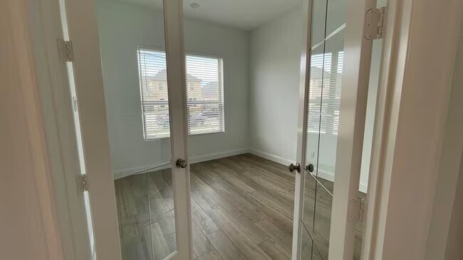 Foto del edificio - 4823 Avon Ridge Way
