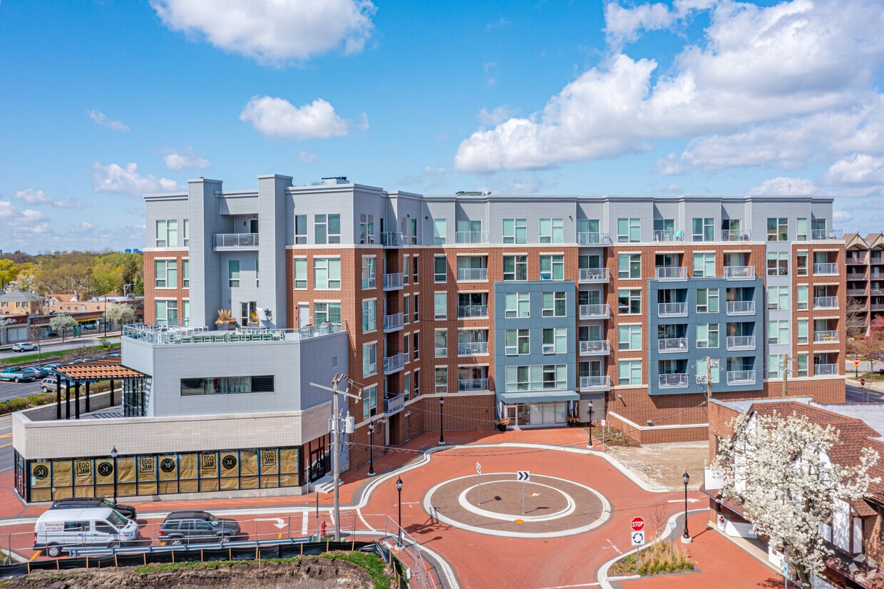 20 West Apartments 20 W Northwest Hwy Mount Prospect, IL