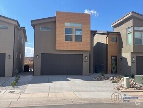 Building Photo - 4179 Elrond Ln