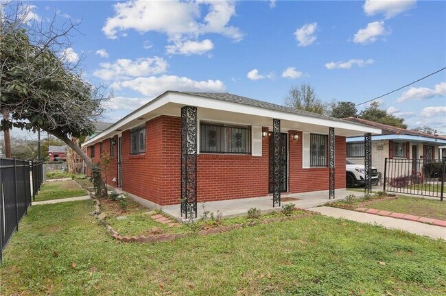 Foto del edificio - 7551 Oak St