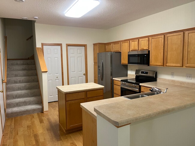 Building Photo - 5987 Sandcherry Pl NW