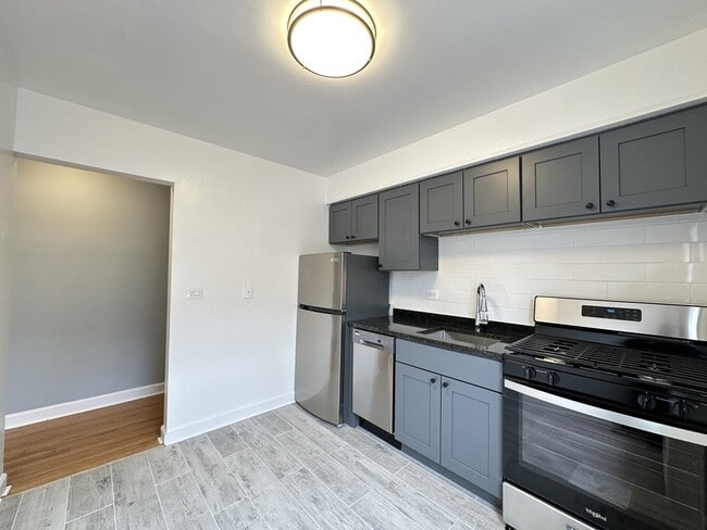Foto del edificio - 6705 N California Ave
