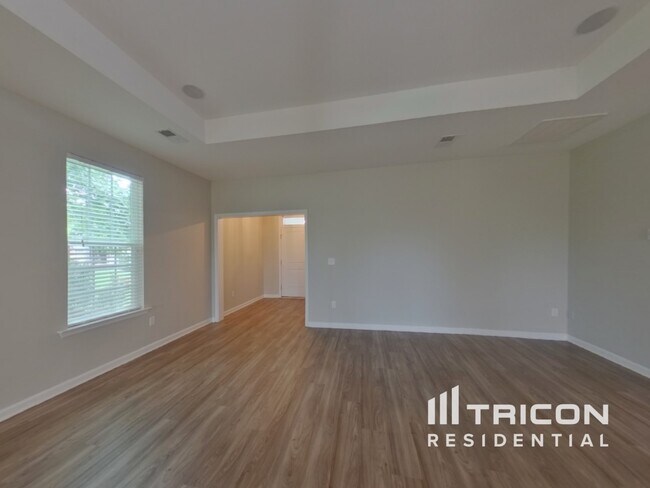 Building Photo - 508 Beechcreek Dr