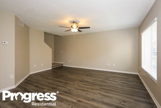 Foto del edificio - 1619 Fluorshire Dr