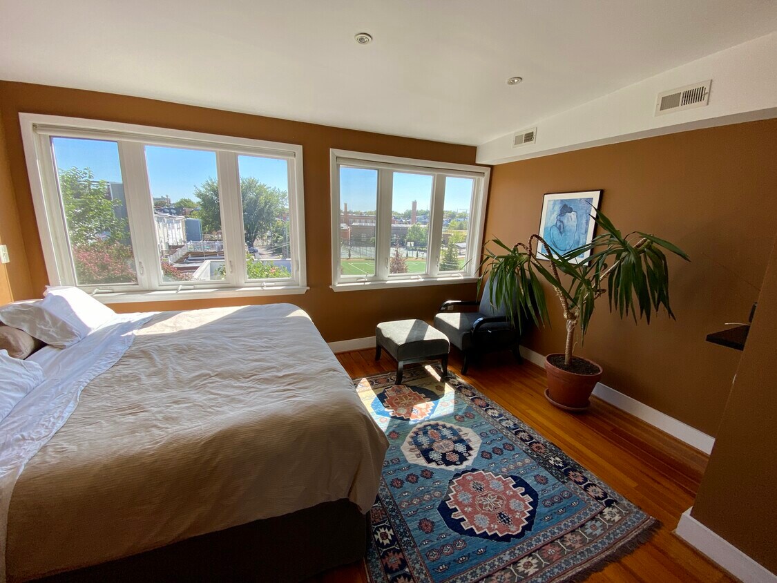 Foto principal - 908 Quincy St NW