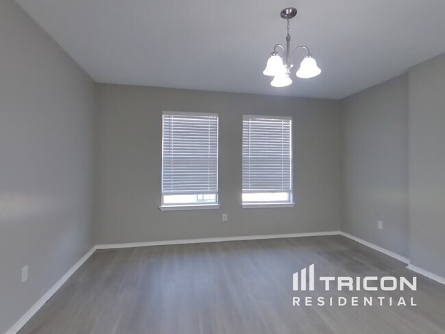 Building Photo - 1613 Glendora Ct
