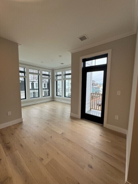 Foto del edificio - 157 Everett St