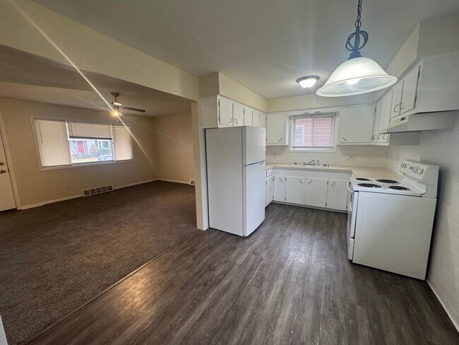 Foto del edificio - 1325 Vermont Pl NE