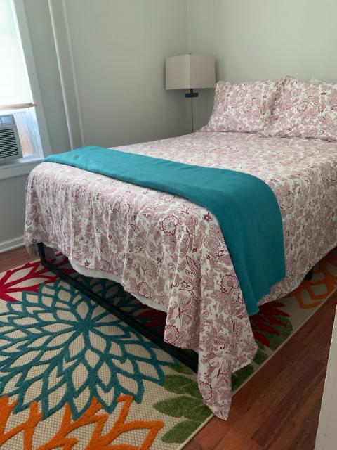 Full Bedroom - 4 Lincoln Ave