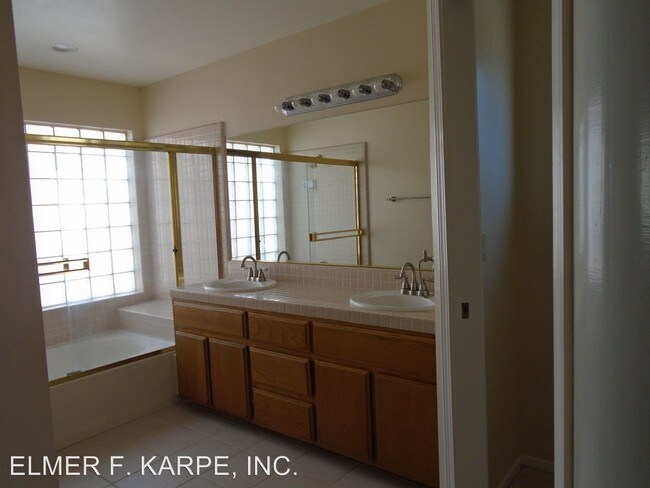 Building Photo - 3 br, 2 bath House - 3608 BEDROCK DR