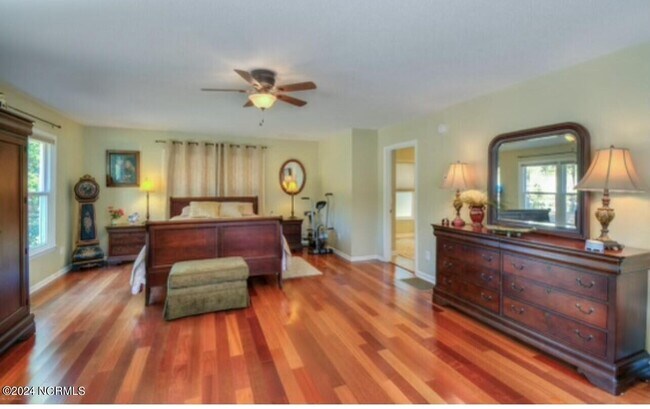 Building Photo - 3112 Fairway 4 Ct