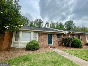 Building Photo - 595 Macon Hwy
