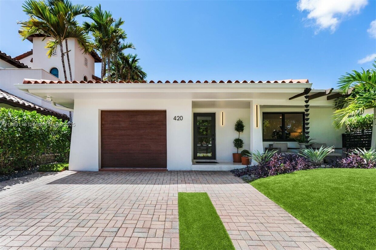 Foto principal - 420 SW 19th Rd
