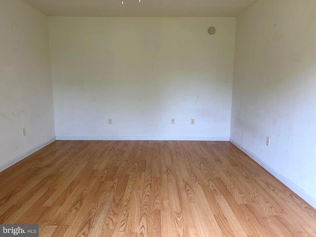 Building Photo - 206 Oyster Catcher Ct