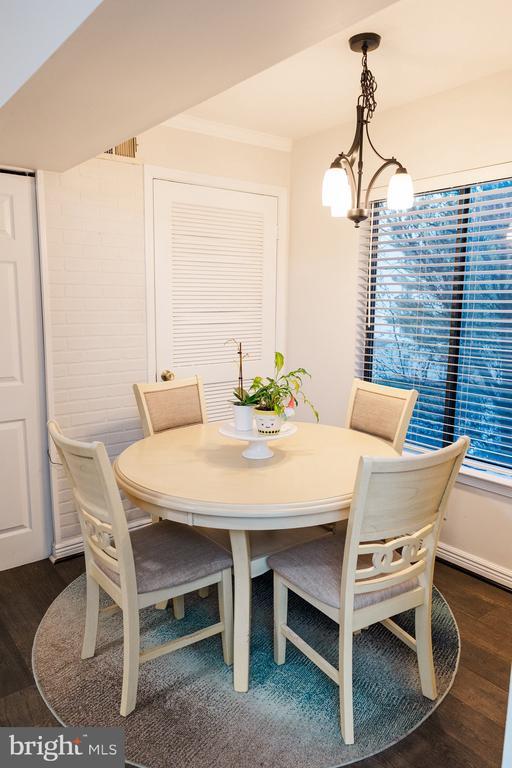 Foto del edificio - 9576 Jayhawk Terrace