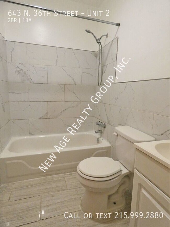 Building Photo - Modern apartment available at 36th & Wallace!