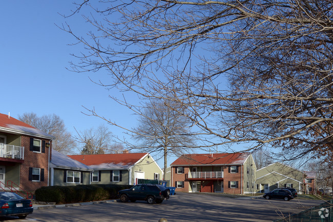 Building Photo - James Thomas Apartments