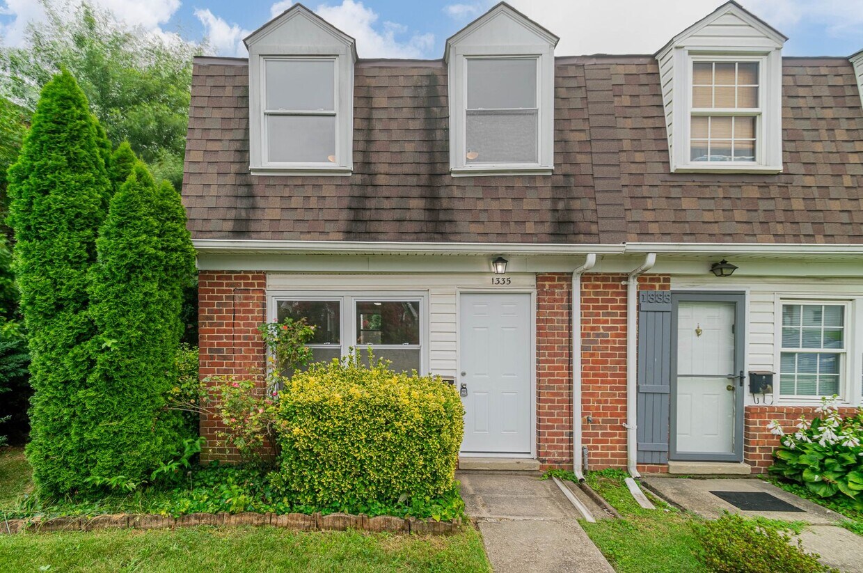 Foto principal - Three Bedroom house in Parkville