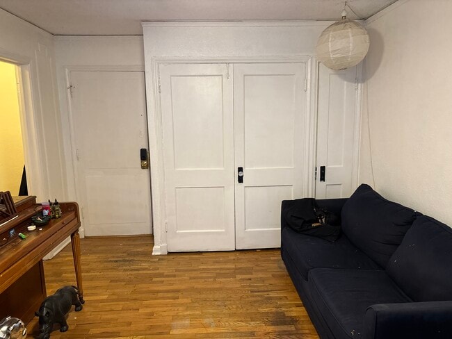 Building Photo - 1365 N Corona St