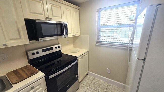 Foto del edificio - 2800 NW 56th Ave