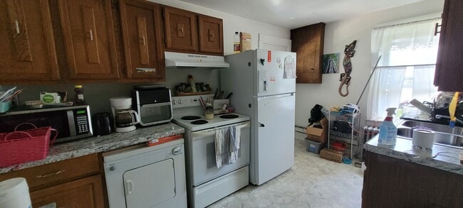 Building Photo - 341 Indian Manor Dr