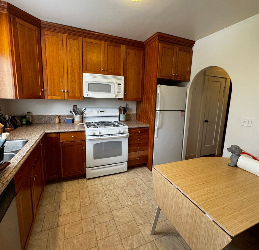 Building Photo - 815 Orange Grove Pl