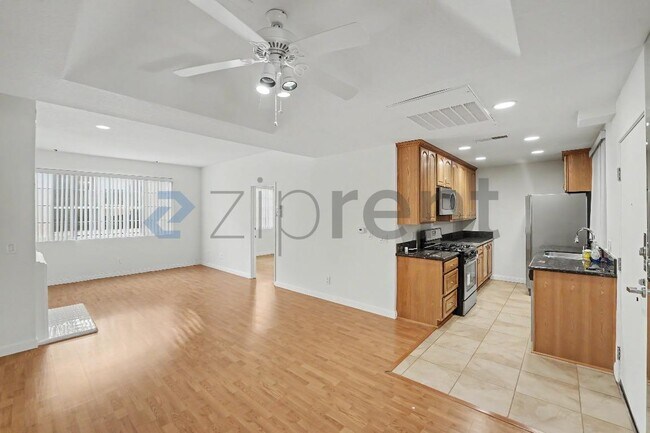 Building Photo - Unit 106