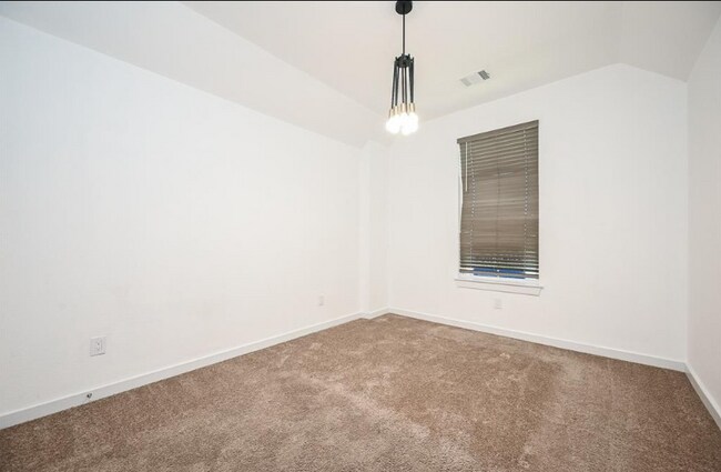 Foto del edificio - 15106 Timberson Rdg Ln