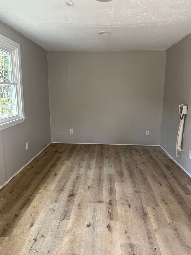 Foto del edificio - Harvard/E. 71  4bd Single Cash Pay/Section 8