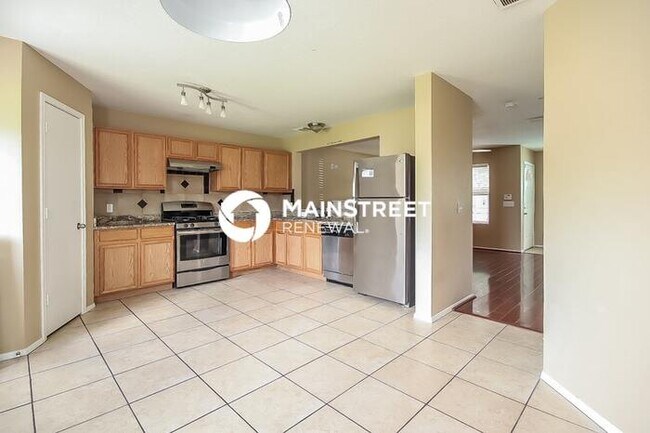 Building Photo - 4 Bedroom Pet-Friendly Home in Fresno, TX with Main Street Renewal