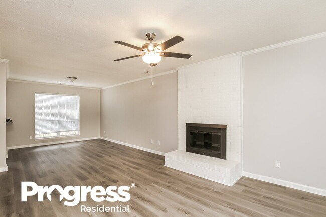 Building Photo - 100 Bath Cir