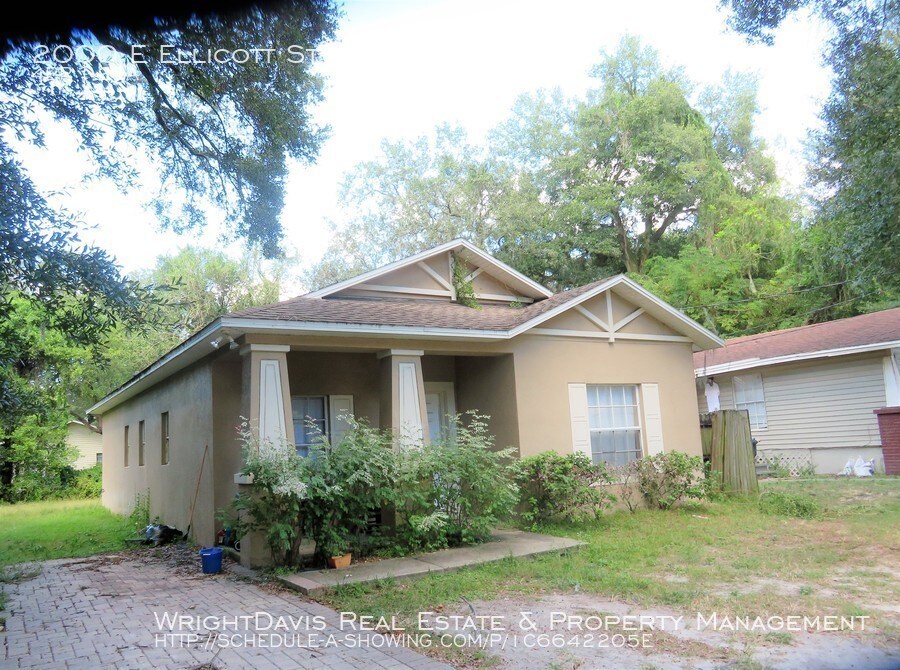Jackson Heights Area Offers a 4/2 Home!! House Rental in Tampa, FL
