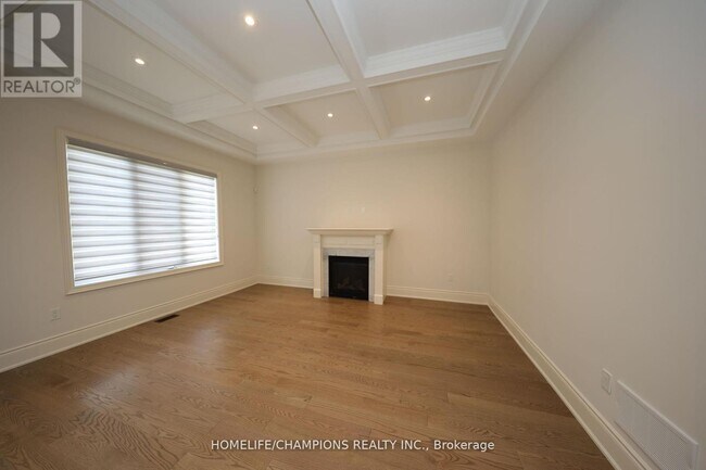 Photo du bâtiment - 212 Wesmina Ave