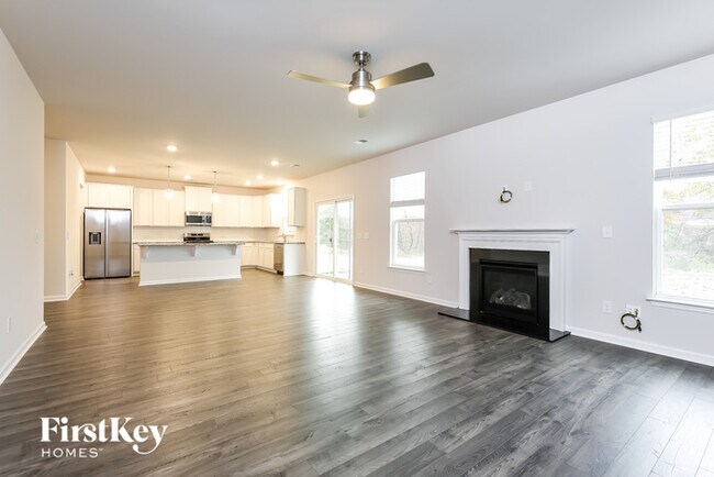 Foto del edificio - 546 Hillpark Ln