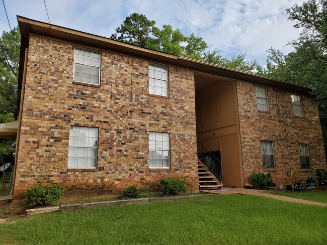 Foto del edificio - 513 Tammy Lynn Dr