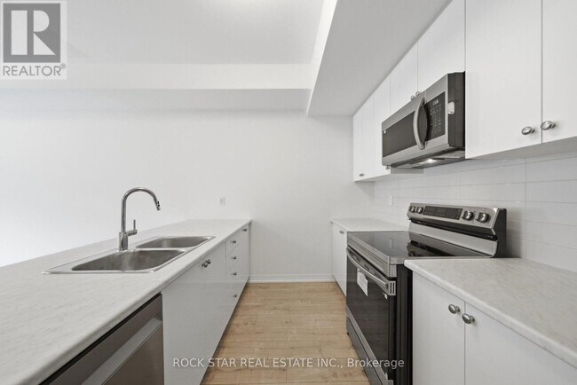 Building Photo - 313 Conklin Rd
