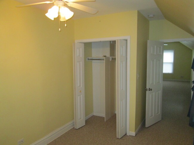 Foto del edificio - 109 Rockford Ave