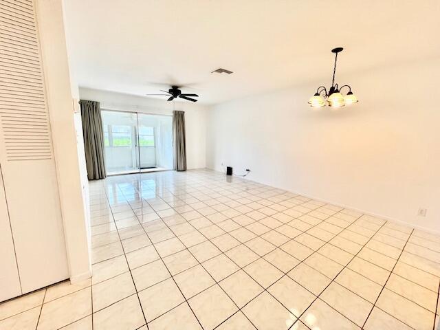 Foto del edificio - 2805 Crosley Dr E