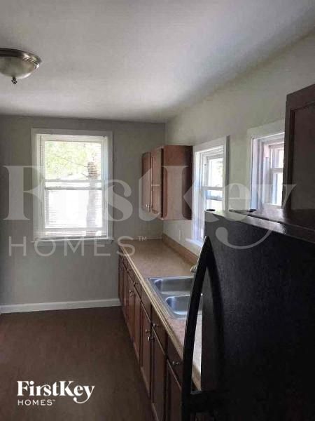 Building Photo - 1146 Hinckley St